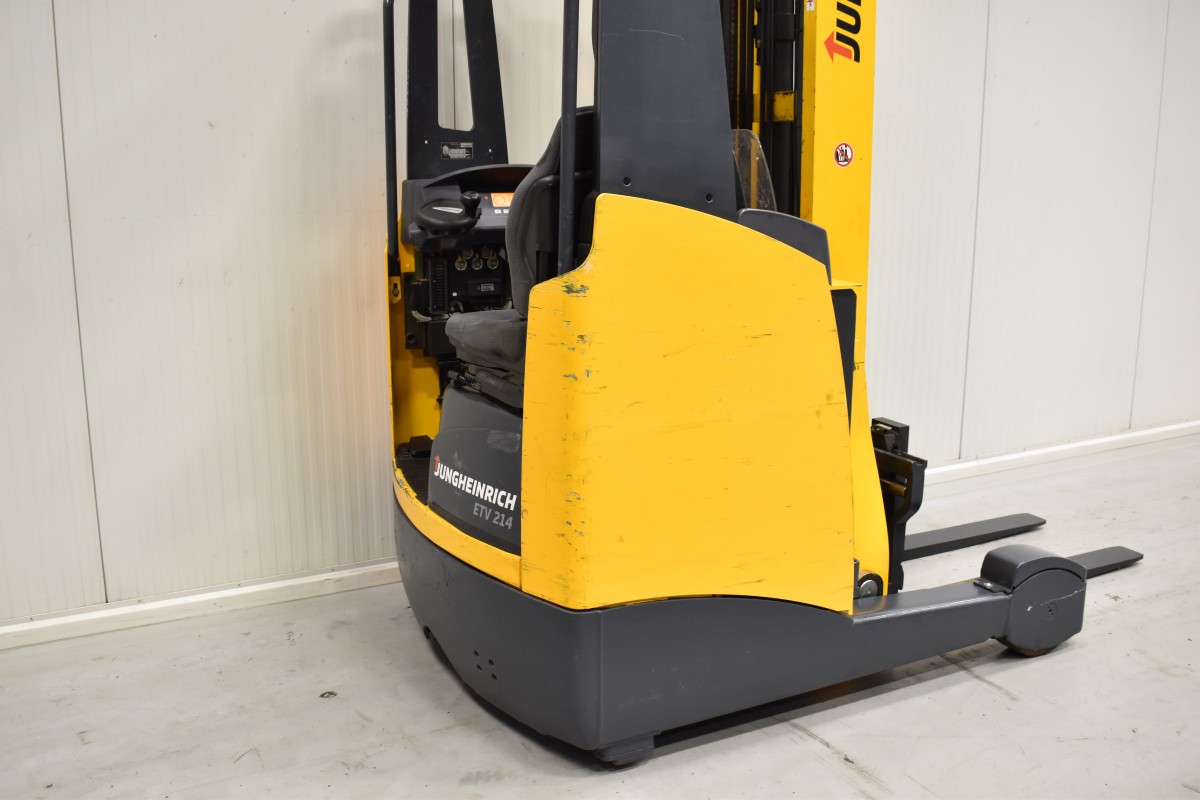 Reach truck JUNGHEINRICH ETV 214 32139 | CHEAP USED FORKLIFTS