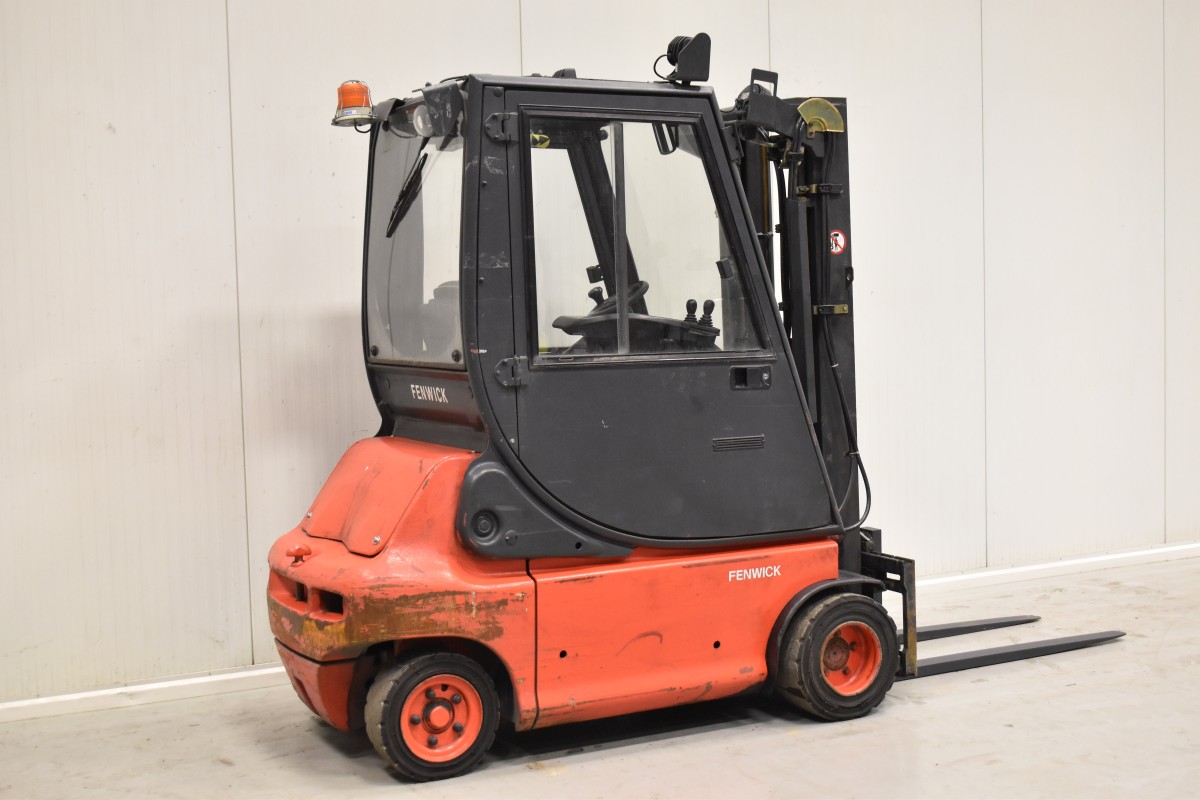 4-wheeled LINDE E 20 P-02 35208 | CHEAP USED FORKLIFTS